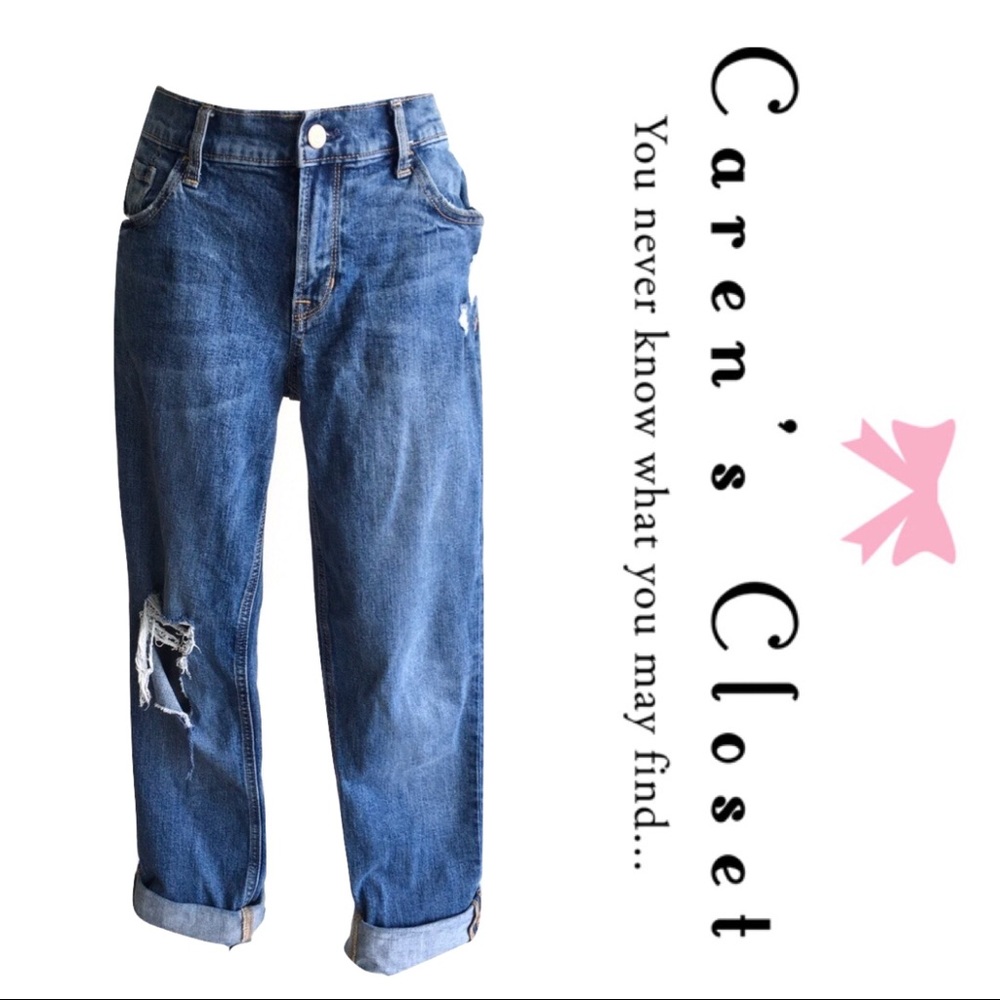 Gap Droit Distressed Jean - Picture 2 of 4